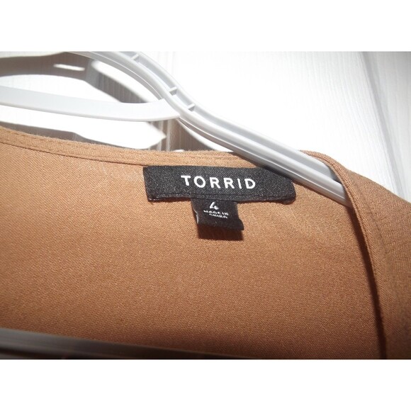 Torrid Tan Jacket with Draped Front Size Size 4 Plus Brown Jacket - Picture 2 of 3